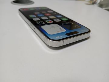 Б/в Мобільний телефон Apple iphone 14 pro 256gb esim 01-200831509