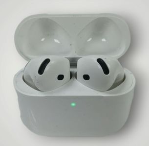 Б/в Навушники Apple airpods 4 01-200822110