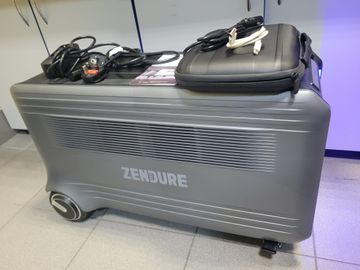 Б/в Зарядна станція Zendure superbase v6400 3800вт ups semi-solid gridflow wifi/bt 01-200862554