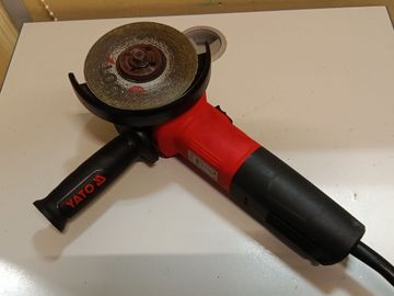 Б/у Угловая шлифмашина Yato yt-82097 01-200862289