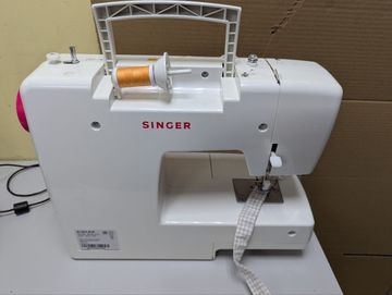 Б/в Швейна машина Singer studio 21s 01-200868015