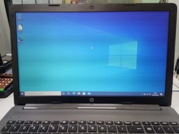 Б/в Ноутбук Hp amd athlon silver 3050u 8 gb ddr4/hdd 6 gb/amd picasso 2 gb 01-200874113