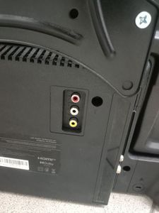 Б/у Телевизор Ergo 40jfs6800 01-200881679