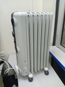 Б/в Обігрівач Delonghi trrs 0715 01-200884231