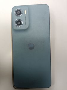 Б/в Мобільний телефон Motorola moto e15 2/64gb 01-200886914