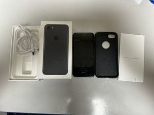 Б/в Мобільний телефон Apple iphone 7 32gb 01-200888180