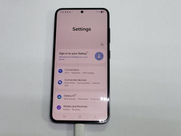 Б/в Мобільний телефон Samsung galaxy s23 8/128gb 01-200891567