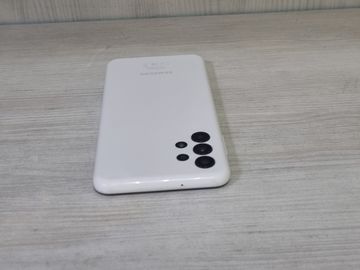 Б/в Мобільний телефон Samsung galaxy a13 4/128gb 01-200858374