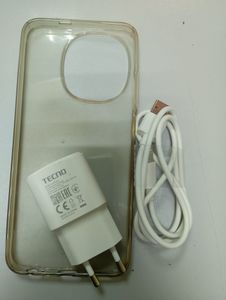 Б/в Мобільний телефон Tecno spark go 1 kl4 4/64gb 01-200902674