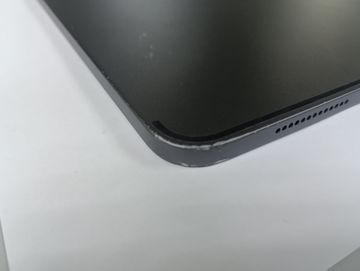Б/в Планшет Apple a2228 ipad pro 11 2020 wi-fi 256gb 01-200906062