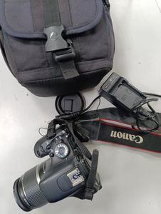 Б/в Фотоапарат Canon eos 600d + ef-s 18-55mm 1:3.5-5.6 is ii 01-200907630