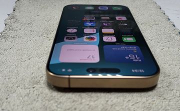 Б/в Мобільний телефон Apple iphone 16 pro 256gb 01-200922756