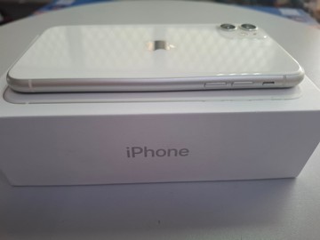 Б/в Мобільний телефон Apple iphone 11 64gb 01-200938663