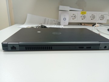 Б/в Ноутбук Dell 14/core i7 8850h ddr4/16gb ddr4/hdd *відсутній/ssd 256 gb/geforce mx130 2gb 01-200936720