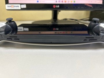 Б/в Ігрова приставка Sony playstation portal remote player 01-200945950