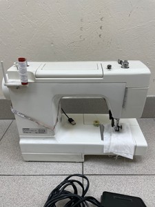 Б/в Швейна машина Janome le22 01-200990112