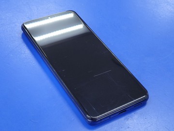 Б/в Мобільний телефон Samsung galaxy s20 sm-g980f 8/128gb 01-200948771