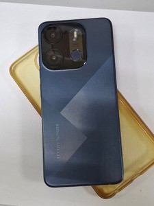 Б/в Мобільний телефон Tecno spark go 2023 bf7 4/64gb 01-201031967
