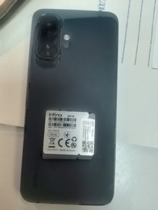 Б/в Мобільний телефон Infinix smart 10 4/128gb 01-201050344