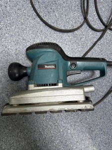 Б/у Шлифмашина вибро Makita bo4901 01-201052384