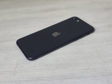 Б/в Мобільний телефон Apple iphone se 2020 64gb 01-201054840