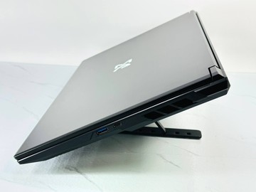Б/в Ноутбук Dream Machines 17/core i9-14900hx ddr5/16gb ddr5/ssd 1000 gb/rtx 5060 8gb 01-201107705