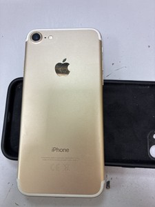 Б/в Мобільний телефон Apple iphone 7 32gb 01-201161668