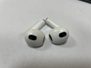 01-200739718: Apple airpods 3rd generation