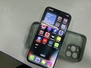 Б/в Мобільний телефон Apple iphone 15 pro max 256gb 01-200795151
