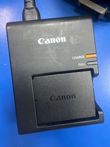 Б/в Фотоапарат Canon eos 2000d kit ef-s 18-55mm f/3.5-5.6 iii 01-200803970