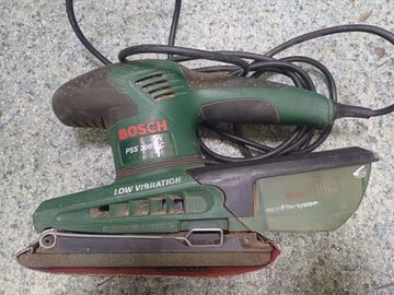 Б/в Шліфмашина вібро Bosch pss 200 ac 01-200803780