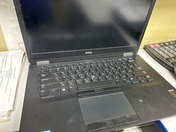 Dell 14/core i5 6300u ddr3/8gb ddr3/hdd *відсутній/ssd 240 gb/*інтегрована