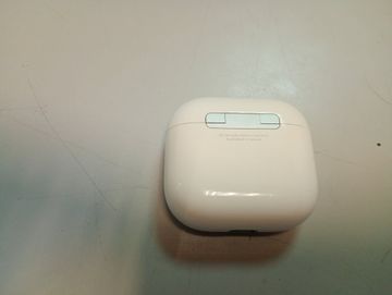 Б/в Навушники Apple airpods 4 01-200808910