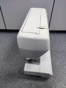 Б/у Швейная машина Janome 7518a 01-200812809