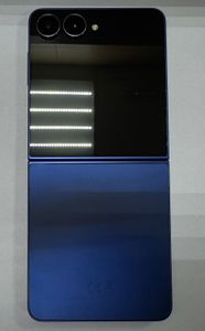 Б/в Мобільний телефон Samsung galaxy flip7 12/512gb 01-200828063