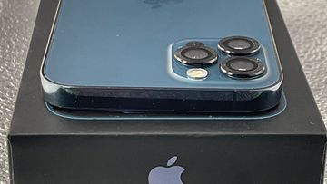 Б/в Мобільний телефон Apple iphone 12 pro 128gb 01-200838236