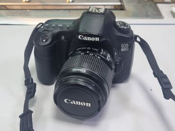 Б/у Фотоаппарат Canon eos60d / ef-s 18-55mm 1:3.5-5.6 is ii 01-200804446