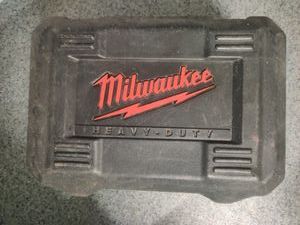 Б/в Пилка дискова акумуляторна Milwaukee hd28 cs 01-200850759