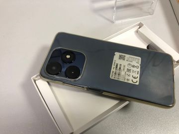 Б/у Мобильный телефон Tecno spark 10 ki5q 8/128gb 01-200855393