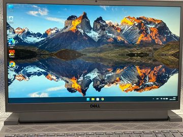 Б/у Ноутбук Dell 15/core i5-10200h ddr4/8gb ddr4/ssd 512 gb/geforce rtx3050 4gb 01-200820537