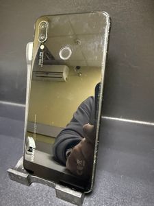 Б/в Мобільний телефон Huawei p smart plus ine-lx1 4/64gb 01-200860176