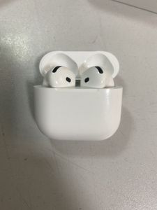 Б/в Навушники Apple airpods 4 01-200887206