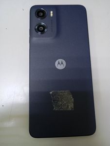 Б/в Мобільний телефон Motorola moto g05 4/128gb 01-200888037