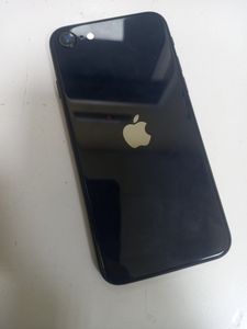Б/в Мобільний телефон Apple iphone se 2022 64gb 01-200897695