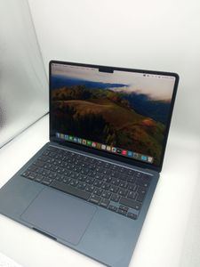 Б/в Ноутбук Apple macbook air 13.6/ m2 / ram 16gb/ ssd 256gb/ gpu 8 core 01-200907168