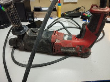 Б/в Перфоратор Makita m8701 01-200968397