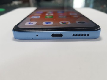 Б/в Мобільний телефон Xiaomi redmi 12 4/128gb 01-200962431