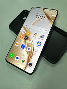 Б/у Мобільний телефон Honor 200 12/512gb 01-200915883