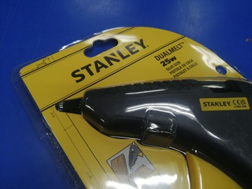 Б/в Клейовий пістолет Stanley dualmelt 6-gr25 01-201007897