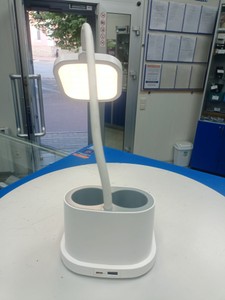 Б/в Лампа настільна Quantum verona qm-tl1060 01-201012413